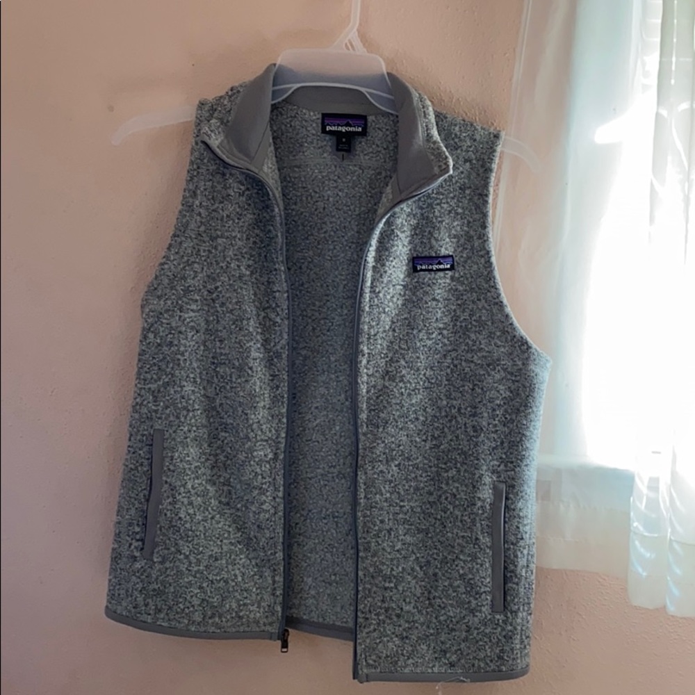 GRAY SPECKLED PATAGONIA VEST MEDIUM